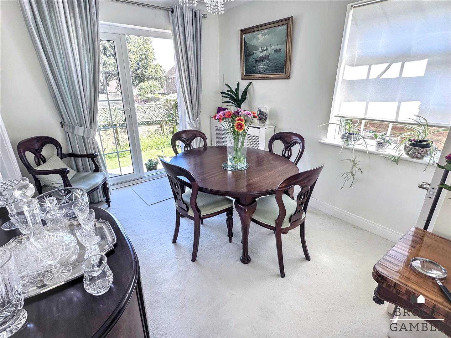 3 Bedroom House. Beechwood Crescent in Eastbourne, East Sussex 5